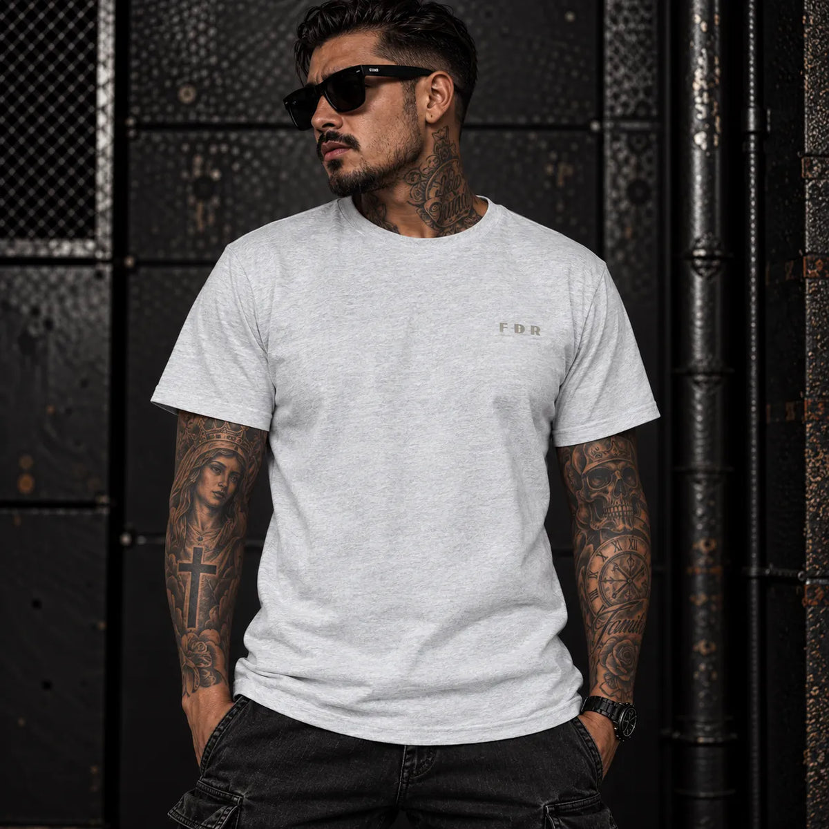 FRIÐUR No Saint No Regrets – Regular Fit T-Shirt