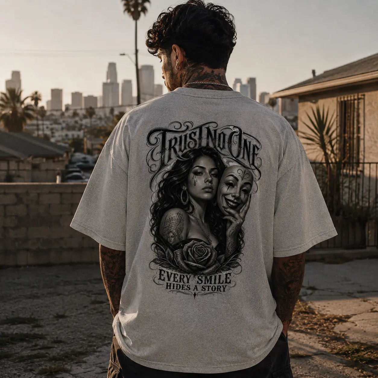 TRUST NO ONE –  Oversized Shirt  FÐR